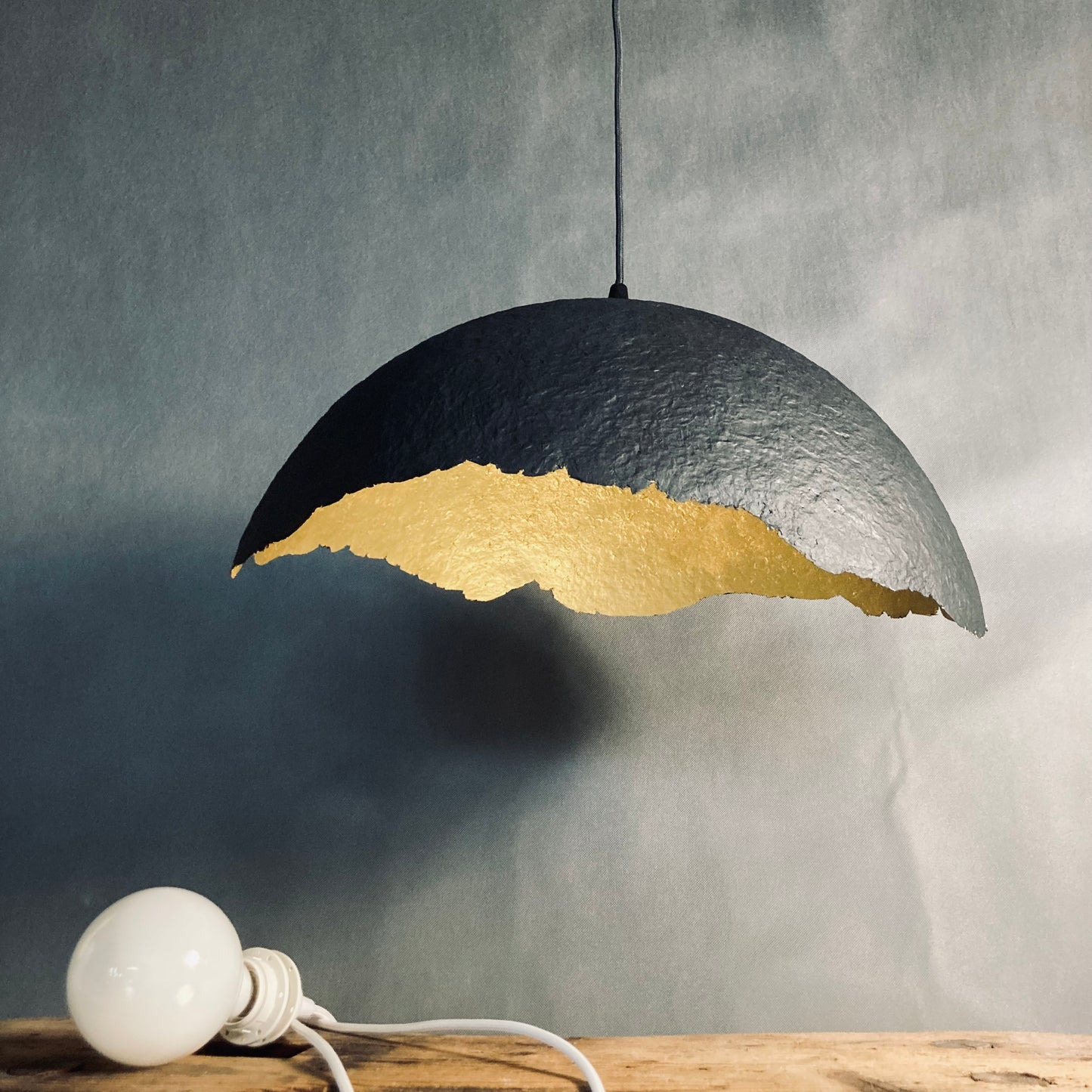 SKRUPKA artlight “black gold shell”