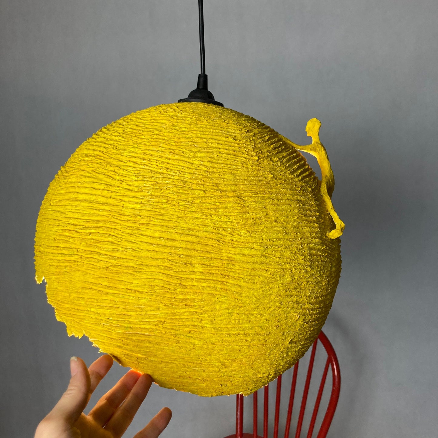 SKRUPKA artlight “yellow with figure”