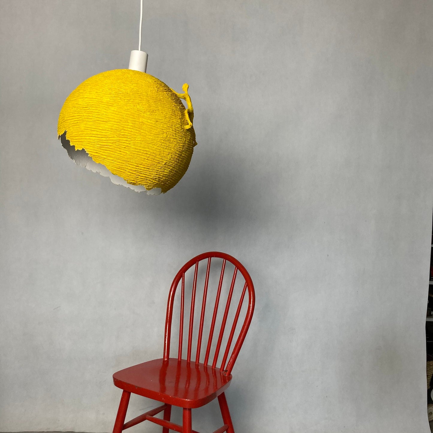SKRUPKA artlight “yellow with figure”