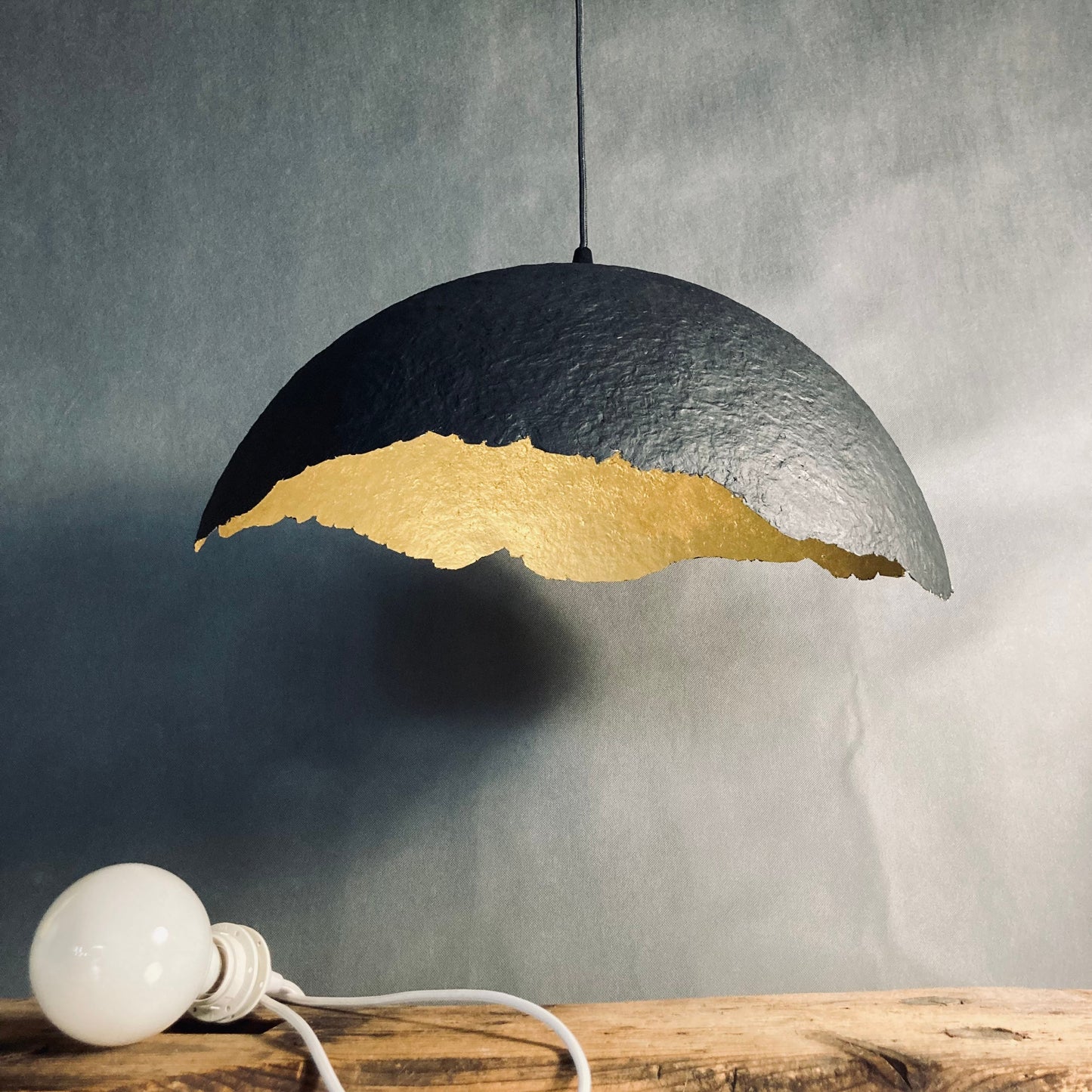 SKRUPKA artlight “black gold shell”