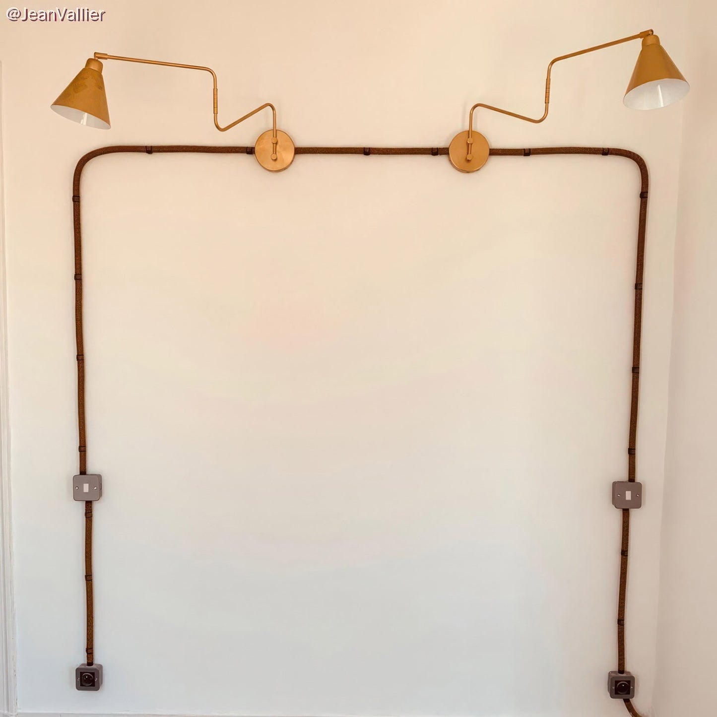 Creative-Tube mit Zick-Zack-Muster und Seideneffekt RZ24 in Gold und Schwarz, Durchmesser 20 mm