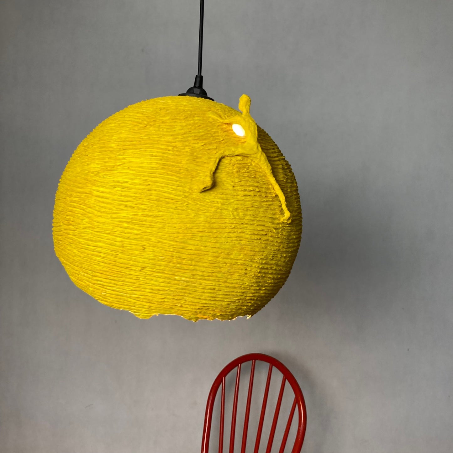 SKRUPKA artlight “yellow with figure”
