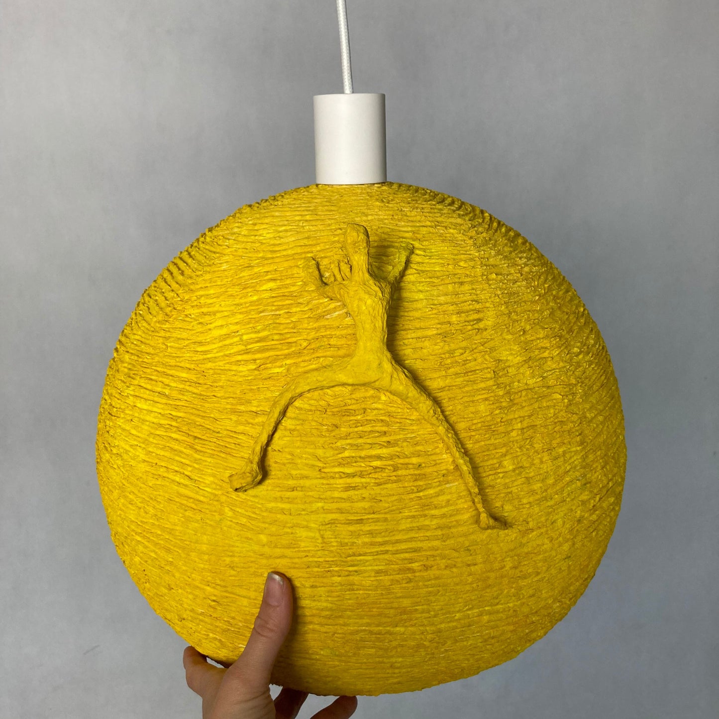SKRUPKA artlight “yellow with figure”