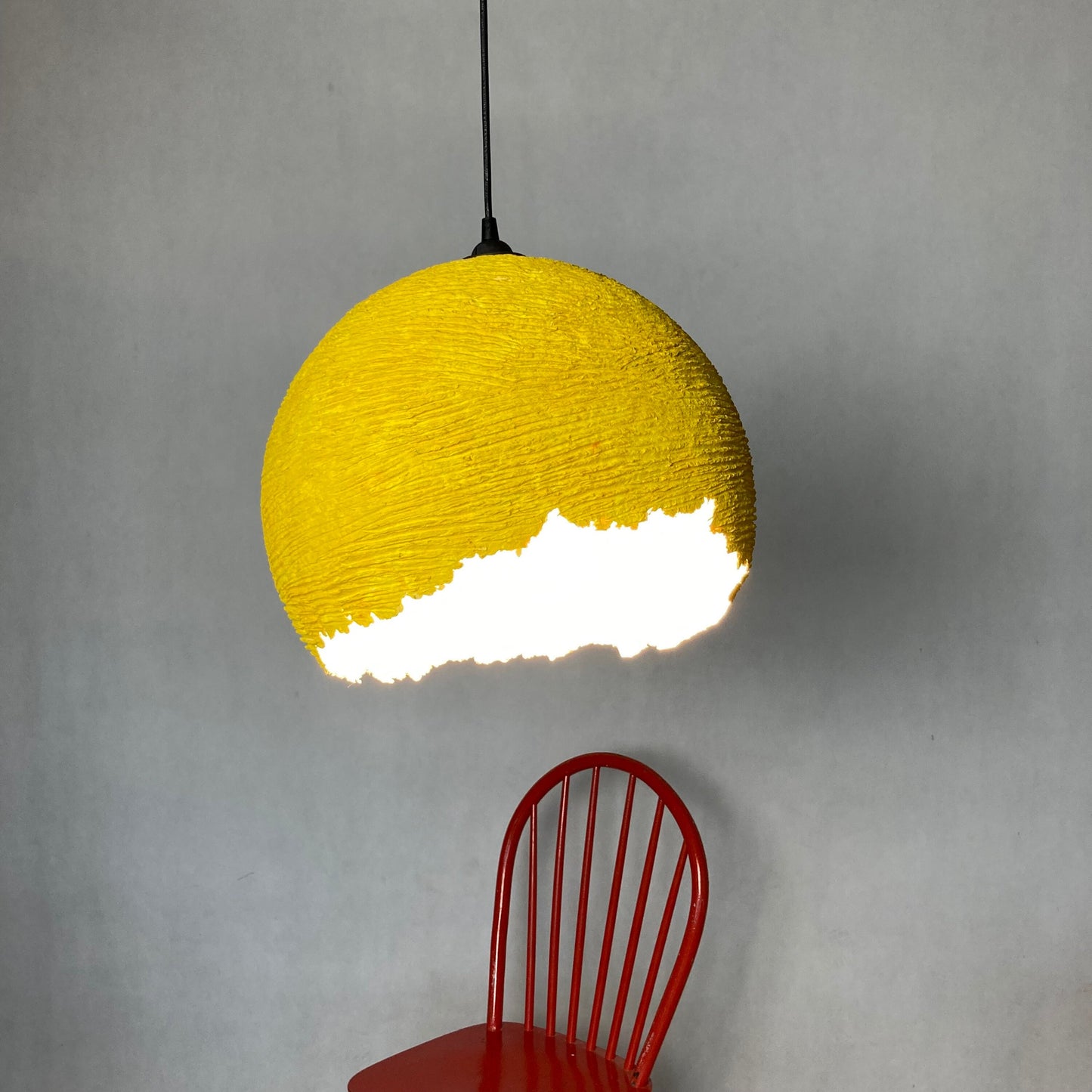SKRUPKA artlight “yellow with figure”