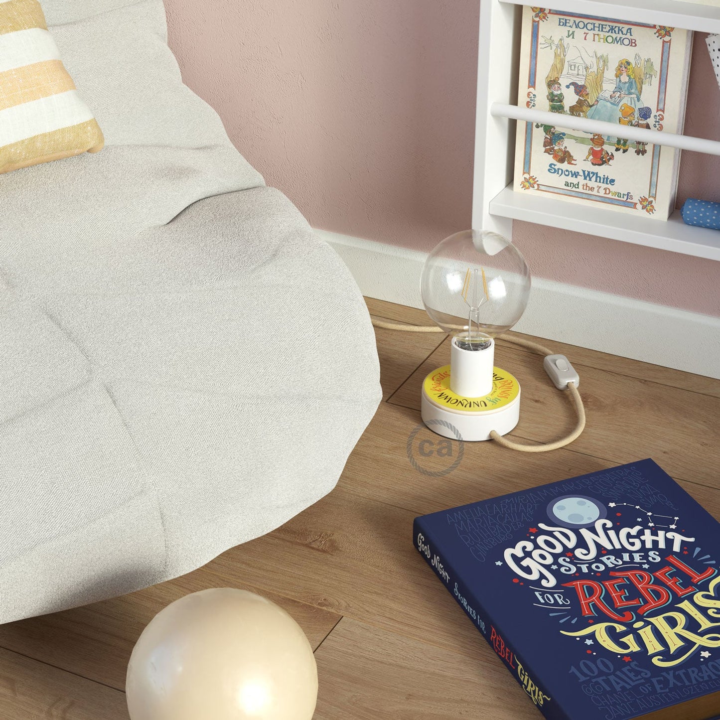 Posaluce MINI-UFO in legno double-face Pemberley Pond e spina UK - PESSOA + BALZAC