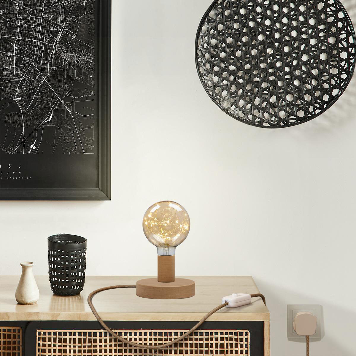 Lampada da tavolo Posaluce Milleluci in legno e spina UK - Neutro