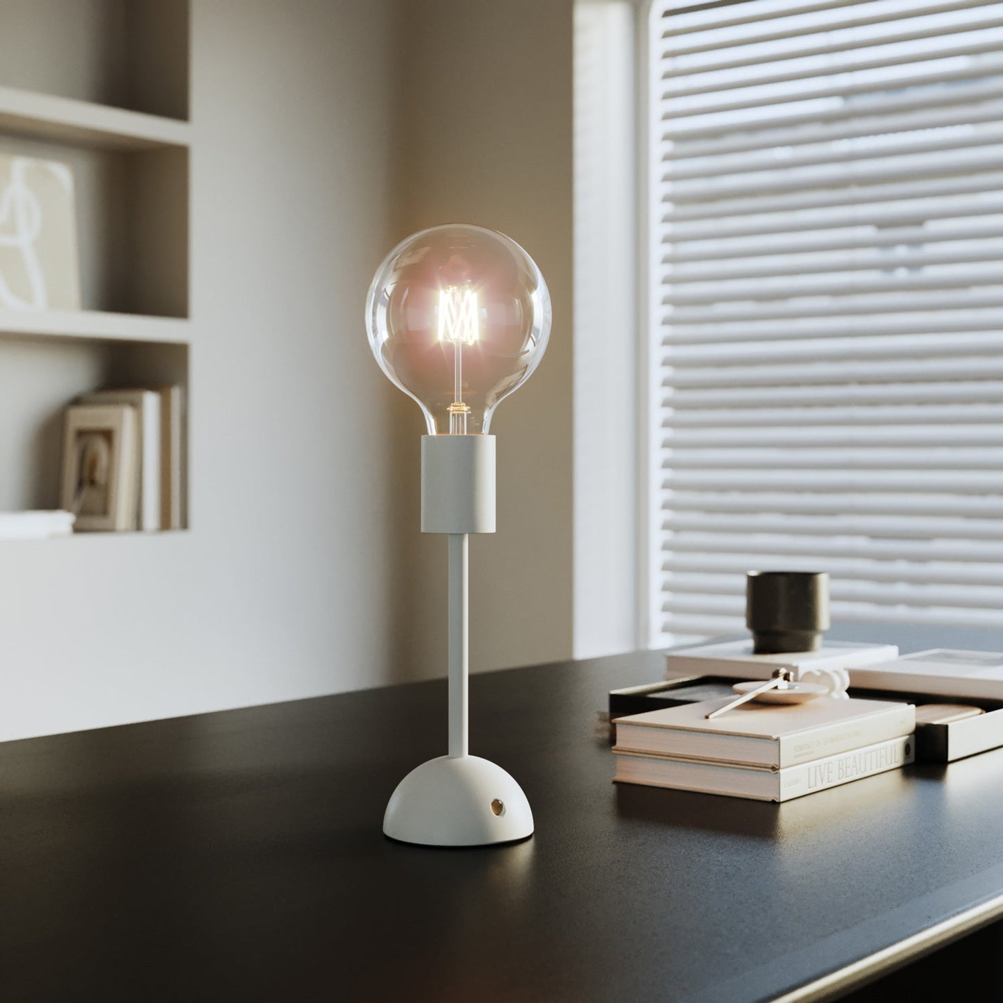 Lampada portatile e ricaricabile Cabless02 con lampadina globo G125 - Bianco