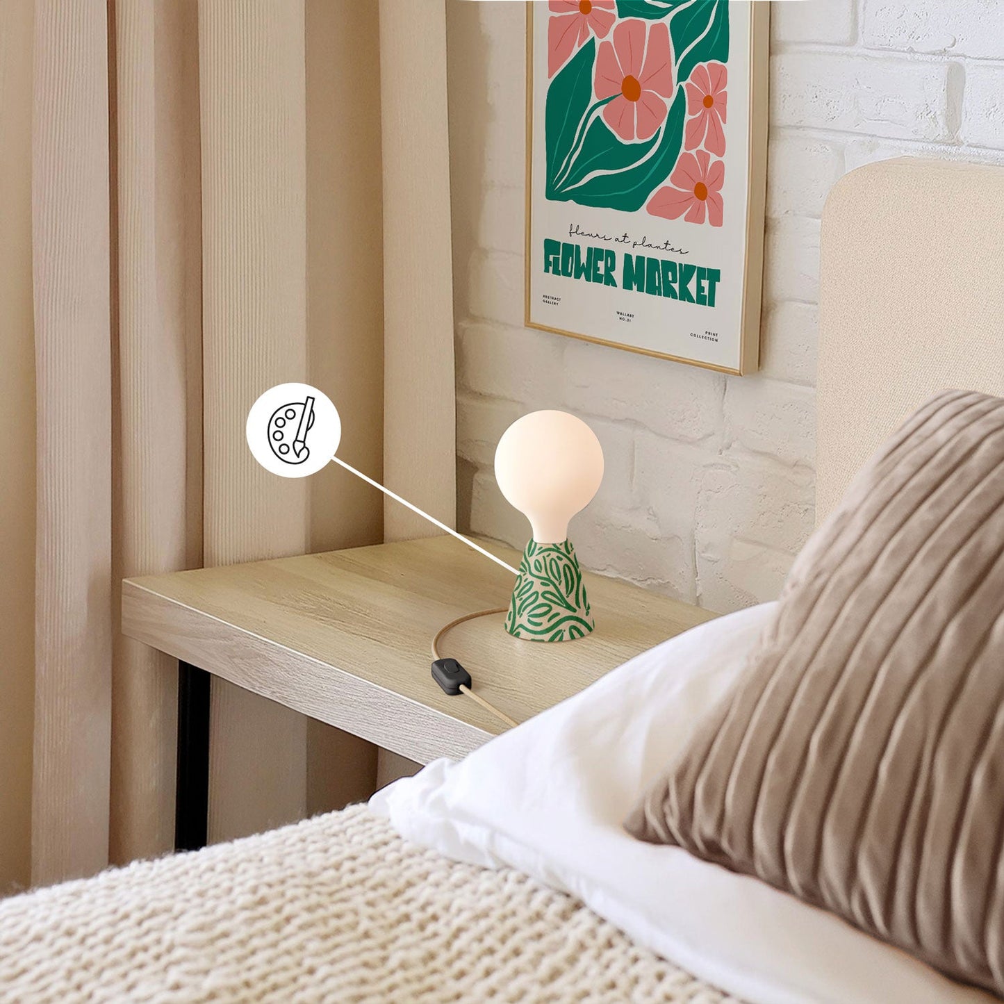 Lampada da tavolo con base in ontano, lampadina a effetto porcellana, cavo RN06 e spina UK