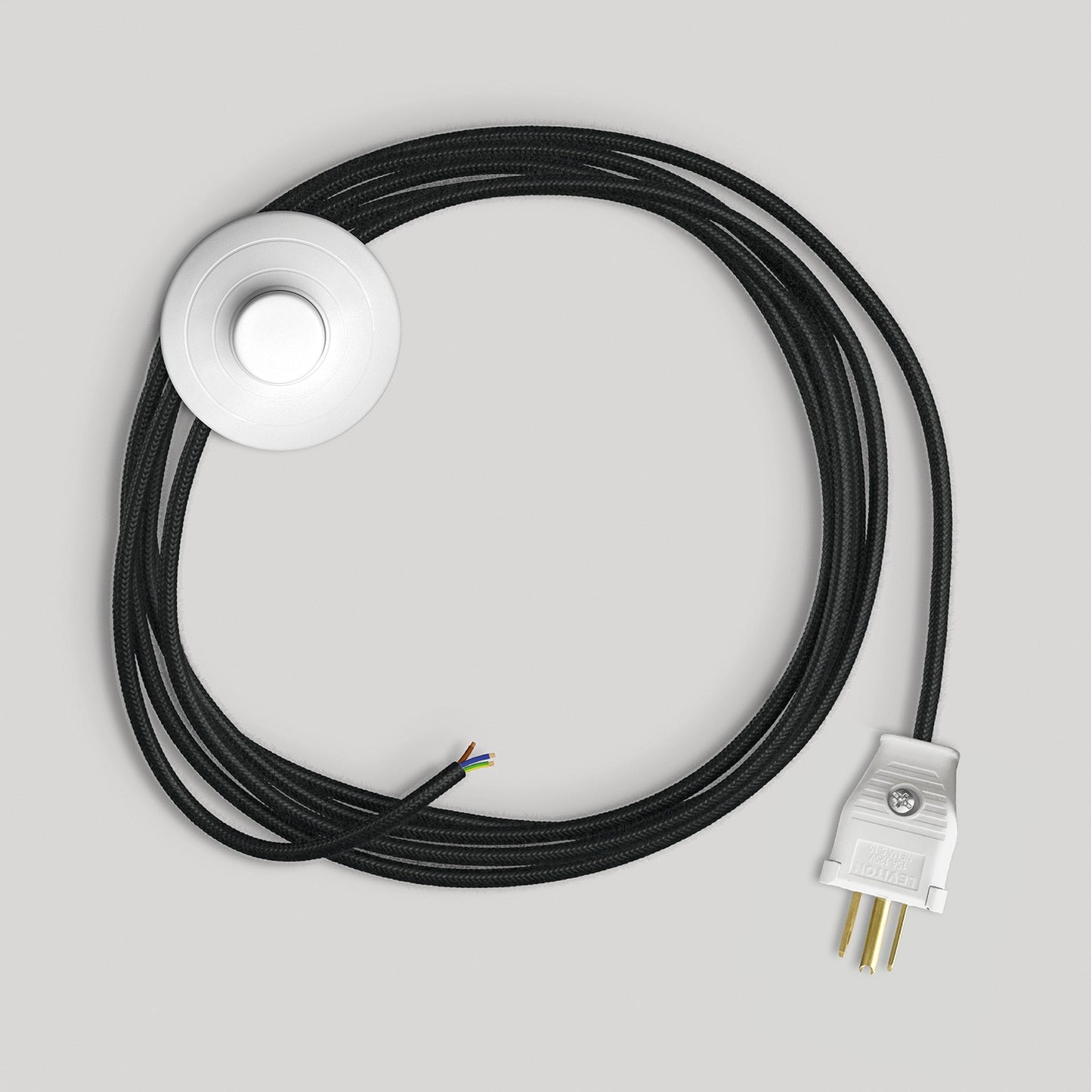 Cordset for lamp with black cable 10 ft