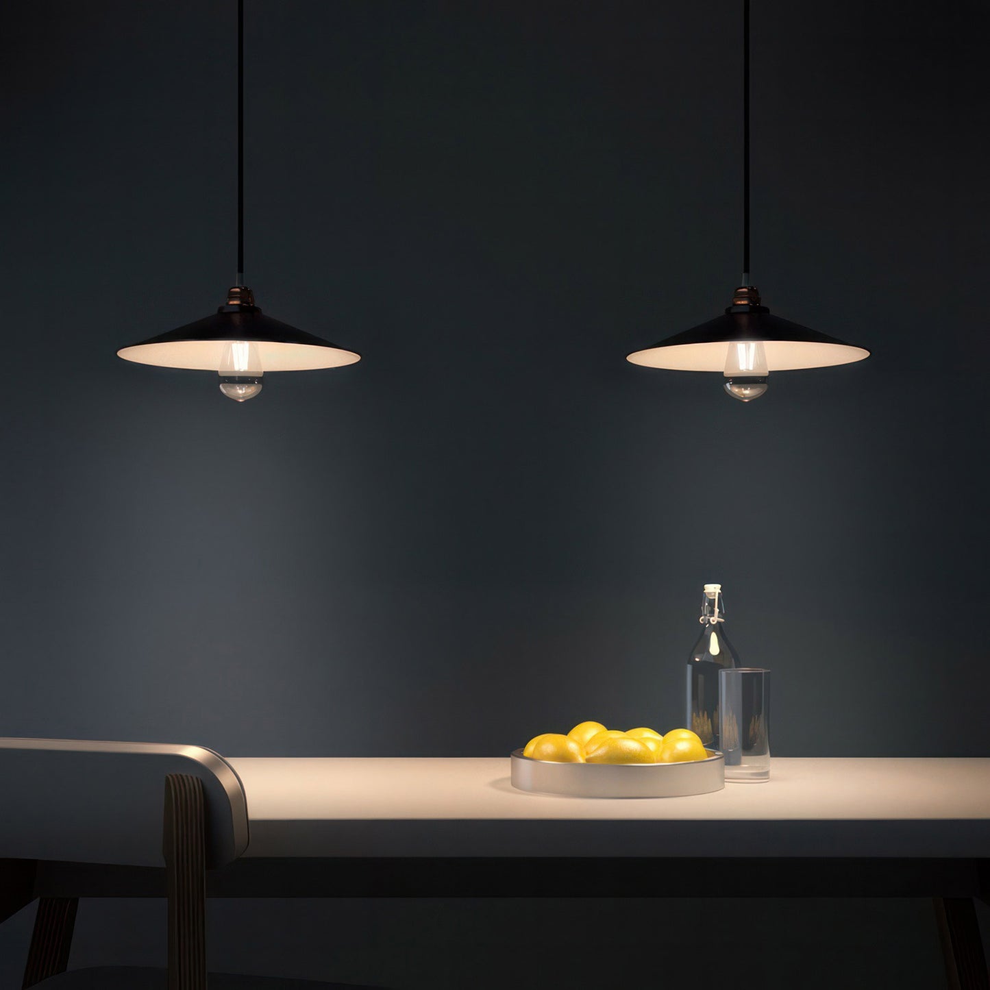 Swing enamelled metal lampshade with E27 fitting