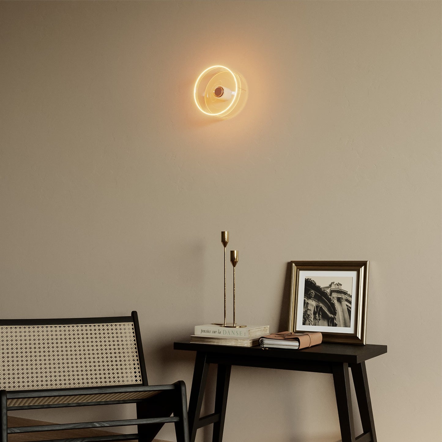 Wall lamp with transparent Ghost bulb